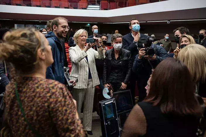 Sophie Cluzel et Julien au lancement de la campagne © Ministères sociaux DICOM Tristan Reynaud Sipa